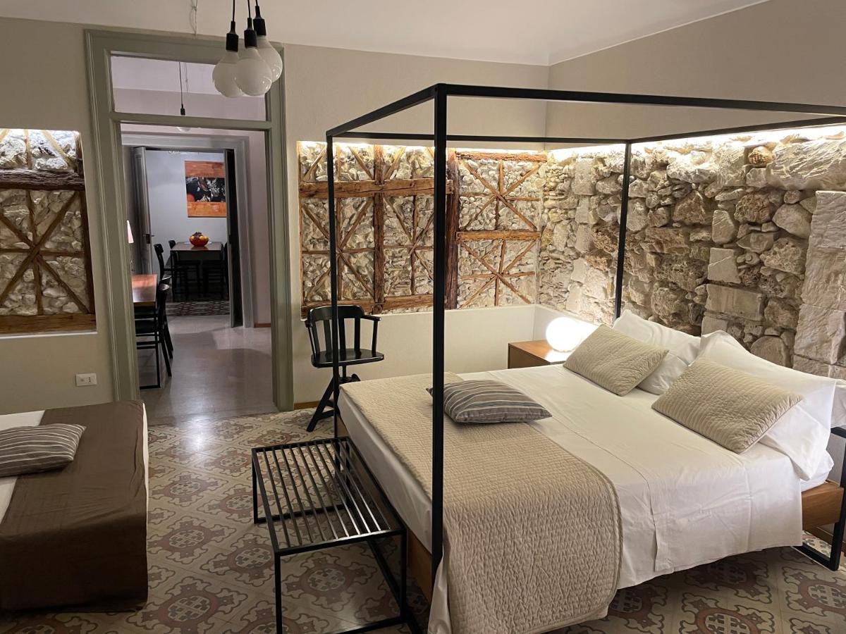 Il Fuoco Di Archimede - Ortigia Apartment Syracuse Ngoại thất bức ảnh